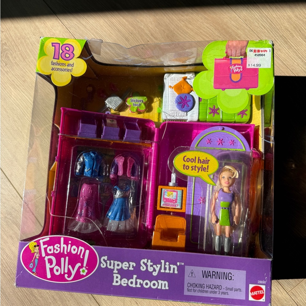 Mattel Fashion Polly Super Stylin' Bedroom - Pink, Purple, Green, Blue
